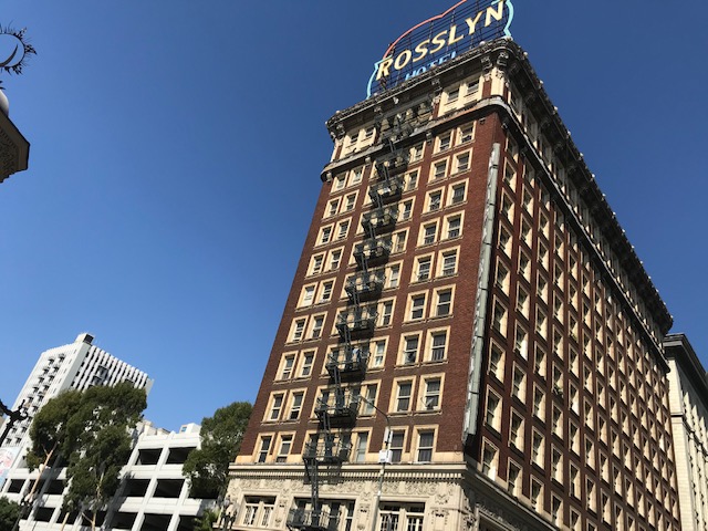 Exterior view of the Rosslyn Hotel, Multi-level buling with big Rosslyn Hotel lettering on the roof