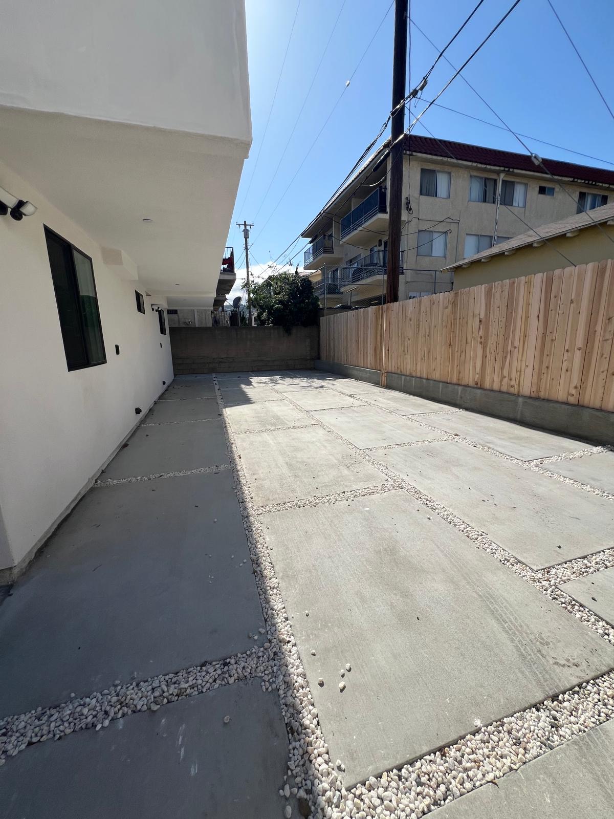 1230 W 8th St Unit 3