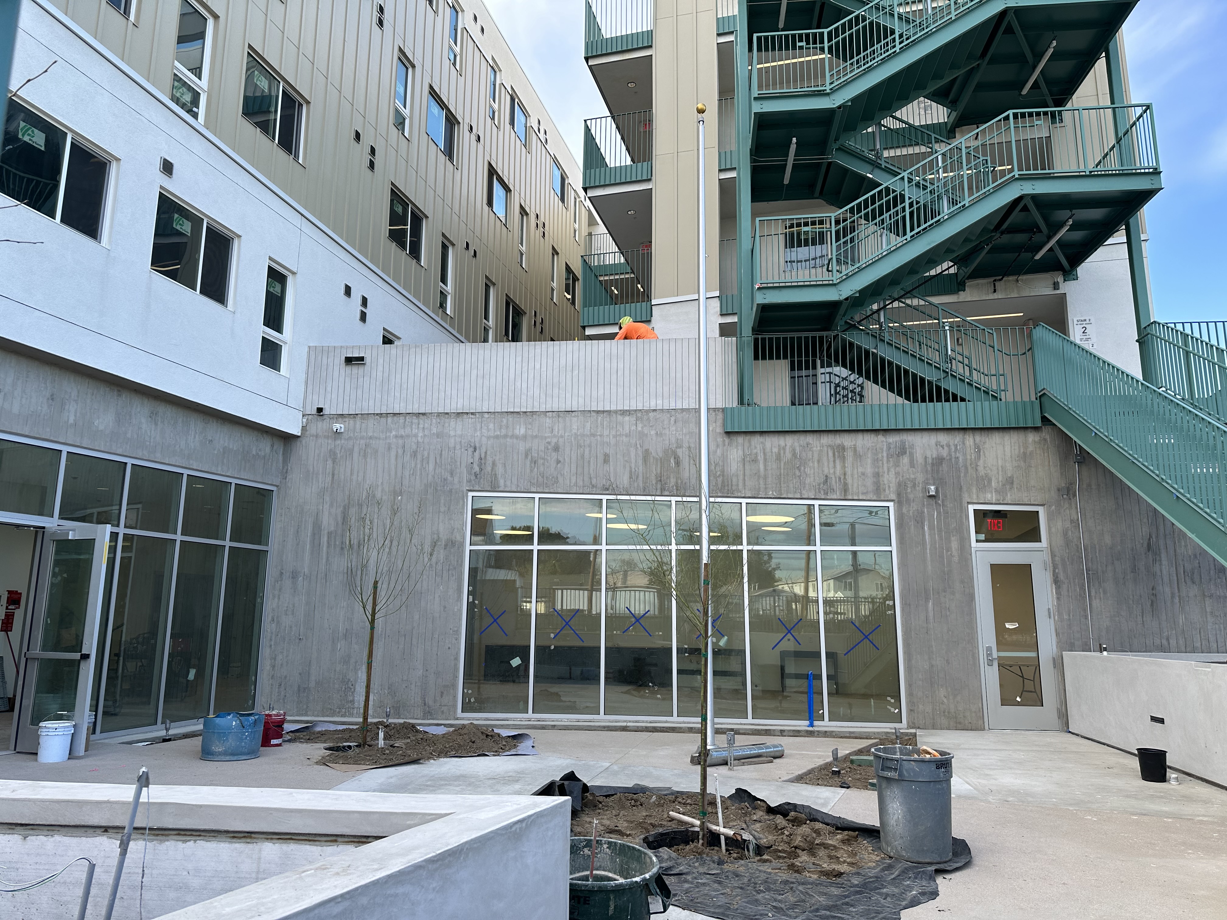 Photo of property courtyard
