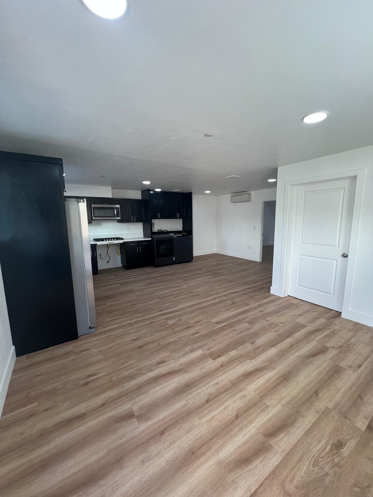 1230 W 8th St Unit 3