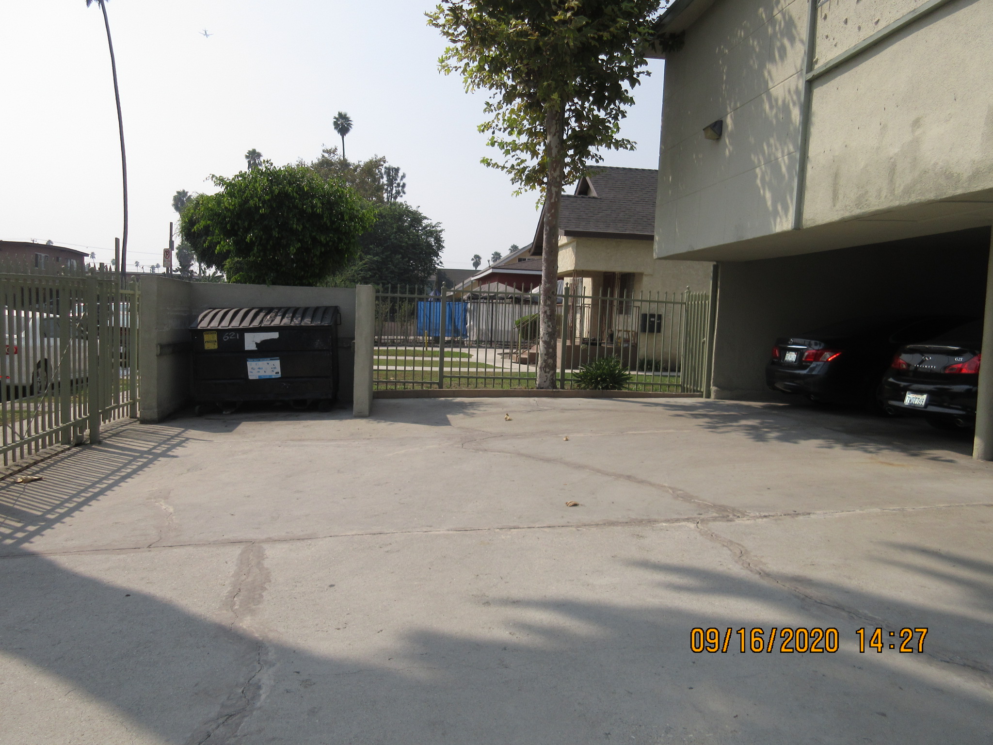 Image of the apartment back parking lot
