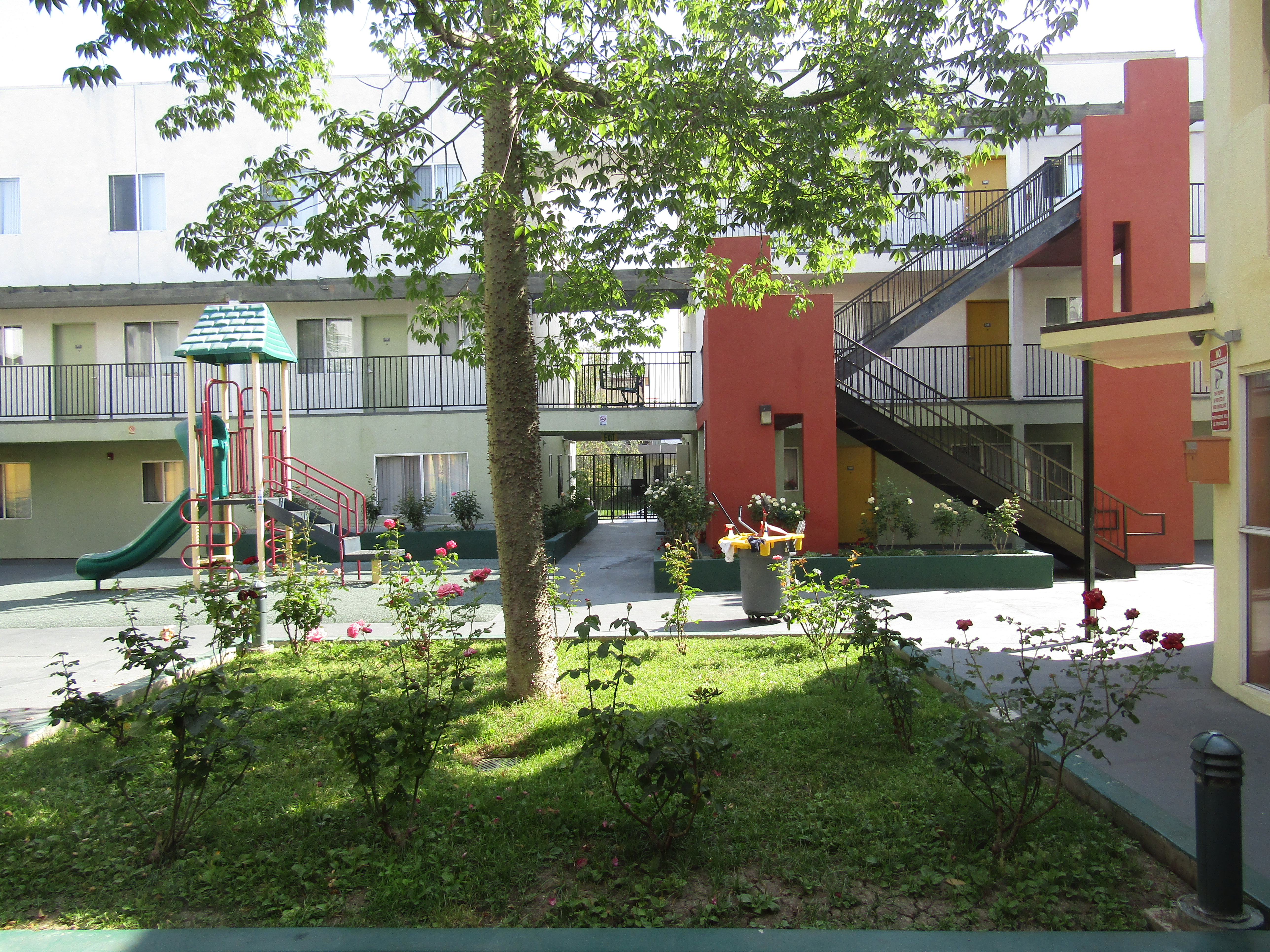 Image of the building courtyard and playground