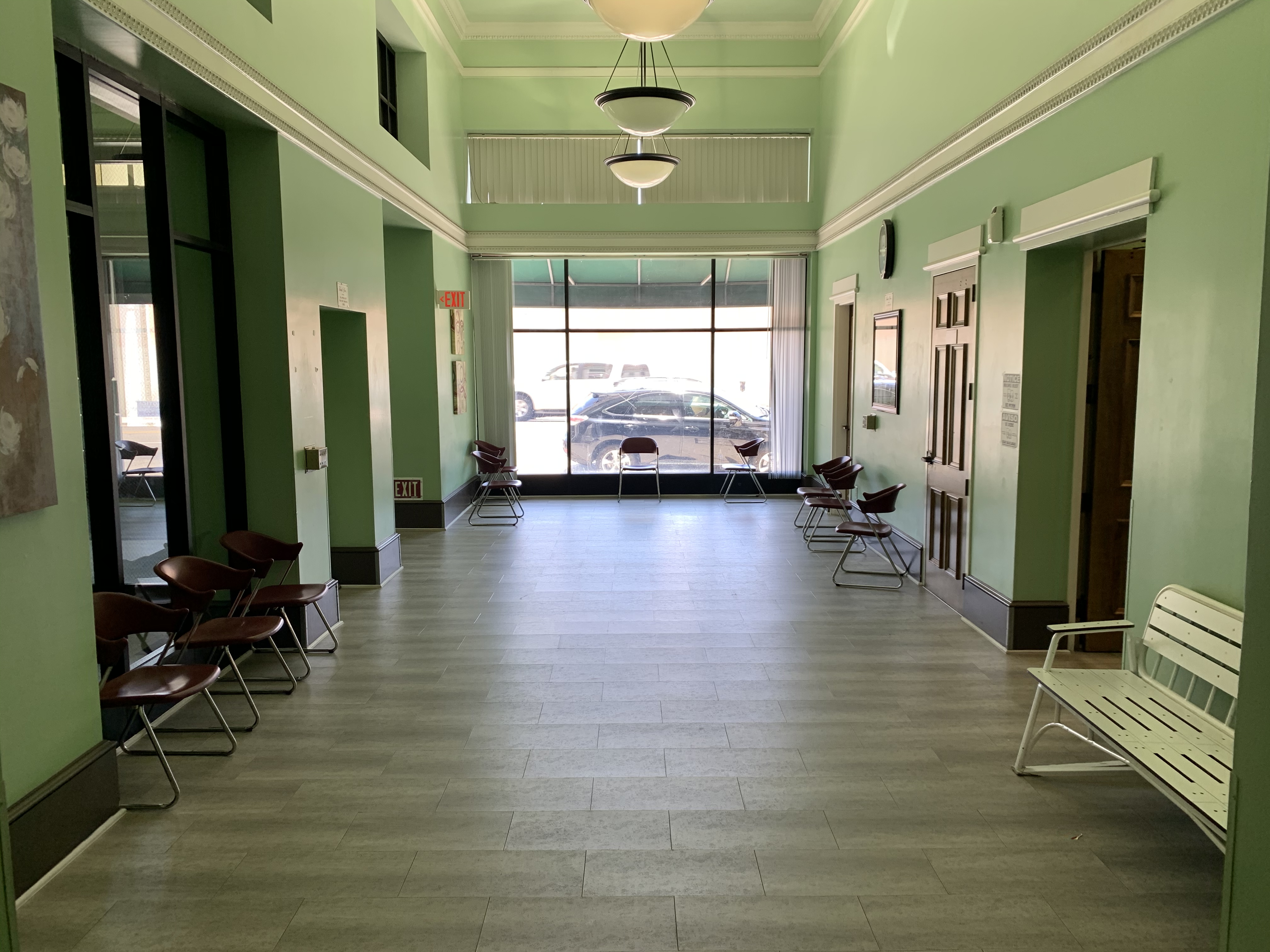 Image of the building lobby with entrances to the elevators